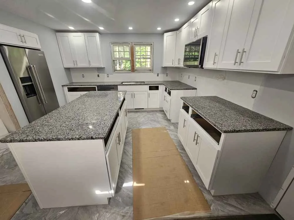 New Caledonia granite kitchen, Nashua NH